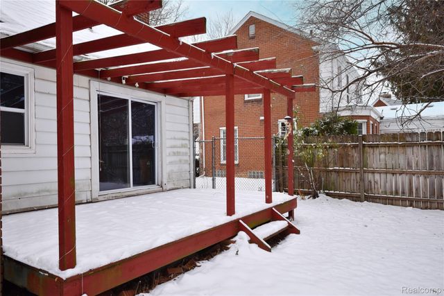 17228 DORSET Avenue, Southfield, MI 48075