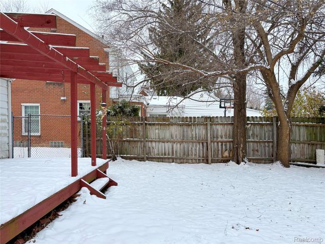 17228 DORSET Avenue, Southfield, MI 48075