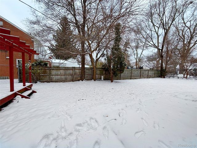 17228 DORSET Avenue, Southfield, MI 48075