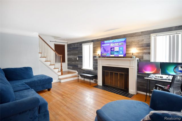 17228 DORSET Avenue, Southfield, MI 48075