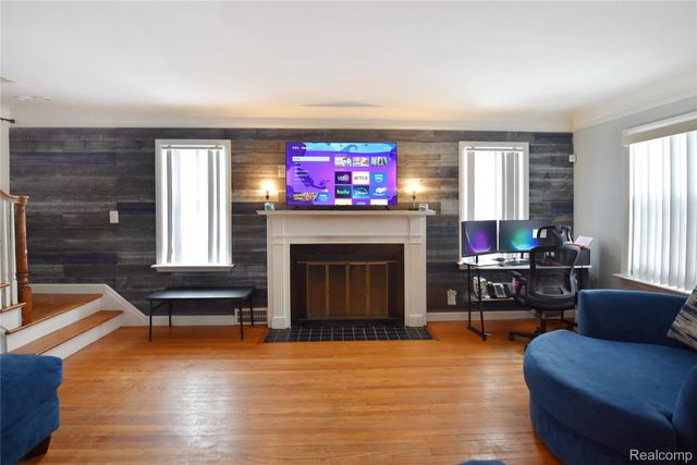 17228 DORSET Avenue, Southfield, MI 48075