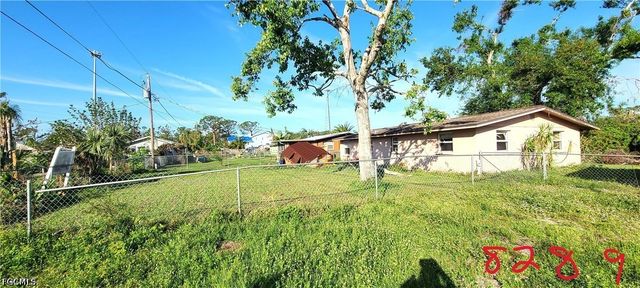8289 Pelican RD, Englewood, FL 34224