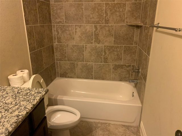 3432 Magnolia Shores Lane, Pearland, TX 77584