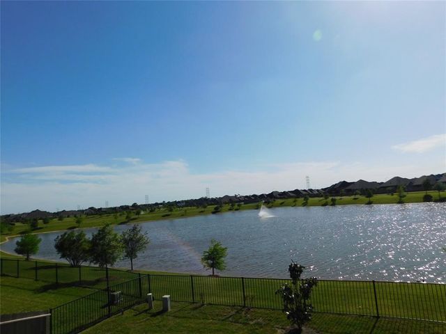 3432 Magnolia Shores Lane, Pearland, TX 77584