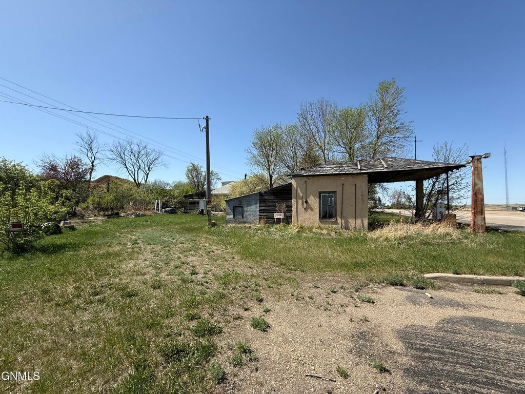 12601 Hwy 52 N, Foxholm, ND 58718 photo 2