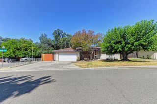 5801 Southgrove Dr, Citrus Heights, CA 95610