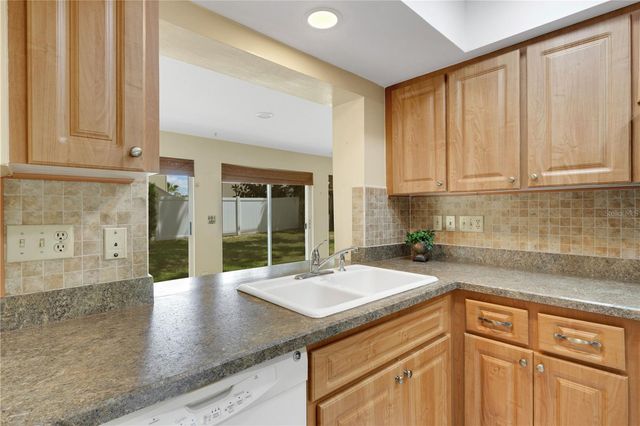 3147 E DORCHESTER DRIVE, Palm Harbor, FL 34684