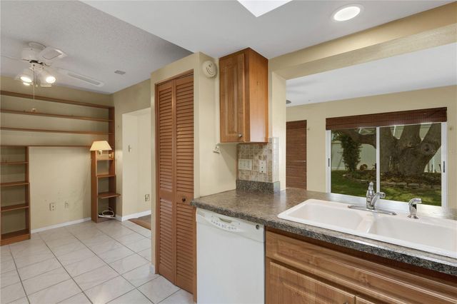 3147 E DORCHESTER DRIVE, Palm Harbor, FL 34684