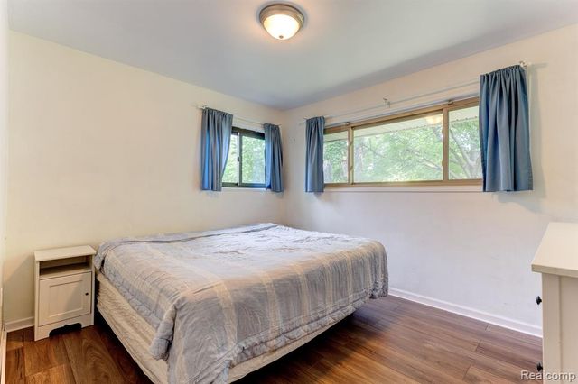 23898 W Le Bost, Novi, MI 48375