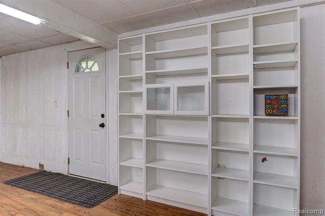 23898 W Le Bost, Novi, MI 48375