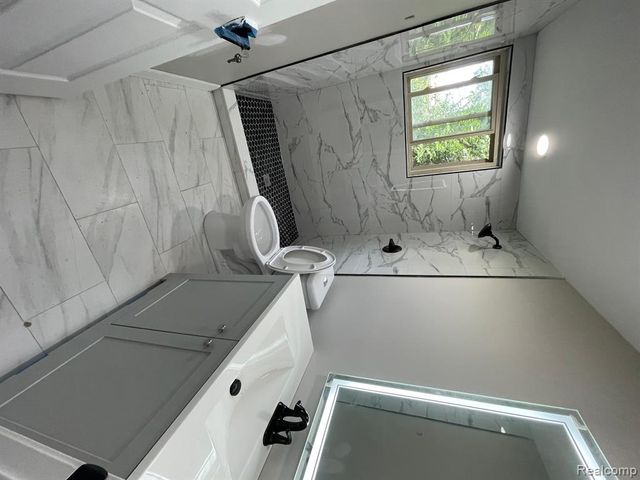 23898 W Le Bost, Novi, MI 48375