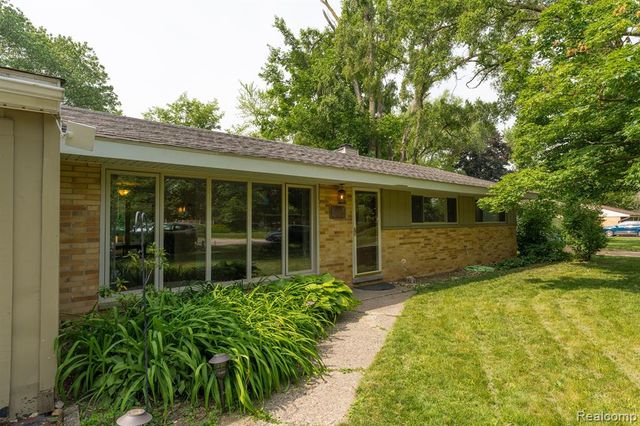 23898 W Le Bost, Novi, MI 48375