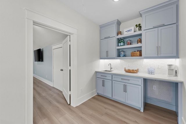 4042 Miramar Court, Galveston, TX 77554