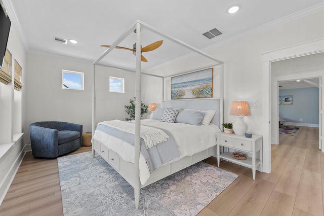 4042 Miramar Court, Galveston, TX 77554