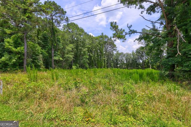 1060 Twin Pines Circle NE, Greensboro, GA 30642