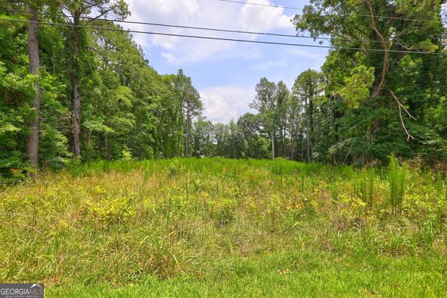 1060 Twin Pines Circle NE, Greensboro, GA 30642