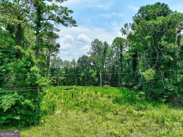 1060 Twin Pines Circle NE, Greensboro, GA 30642