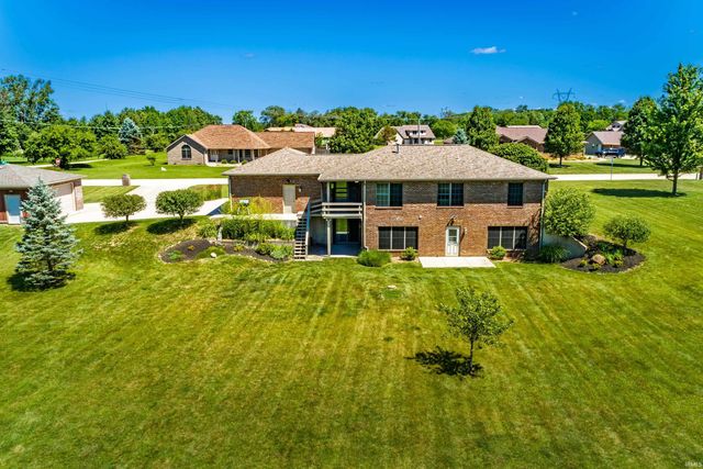 3301 E Indian Hill Drive, Muncie, IN 47302