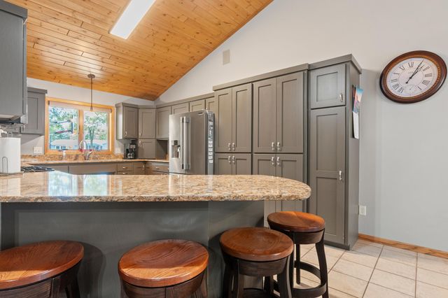 1109 Lakeview Avenue, Alexandria, MN 56308