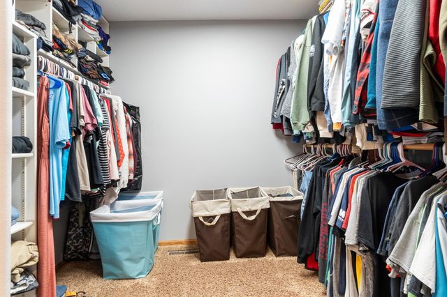 1109 Lakeview Avenue, Alexandria, MN 56308