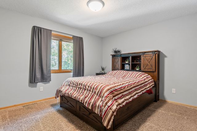 1109 Lakeview Avenue, Alexandria, MN 56308