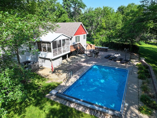 1109 Lakeview Avenue, Alexandria, MN 56308