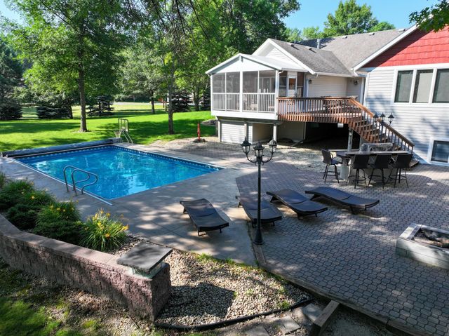 1109 Lakeview Avenue, Alexandria, MN 56308