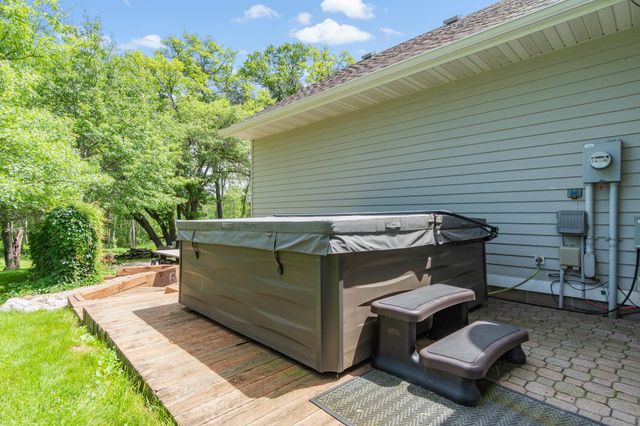 1109 Lakeview Avenue, Alexandria, MN 56308