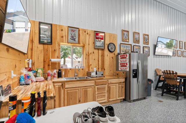 1109 Lakeview Avenue, Alexandria, MN 56308