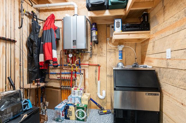 1109 Lakeview Avenue, Alexandria, MN 56308