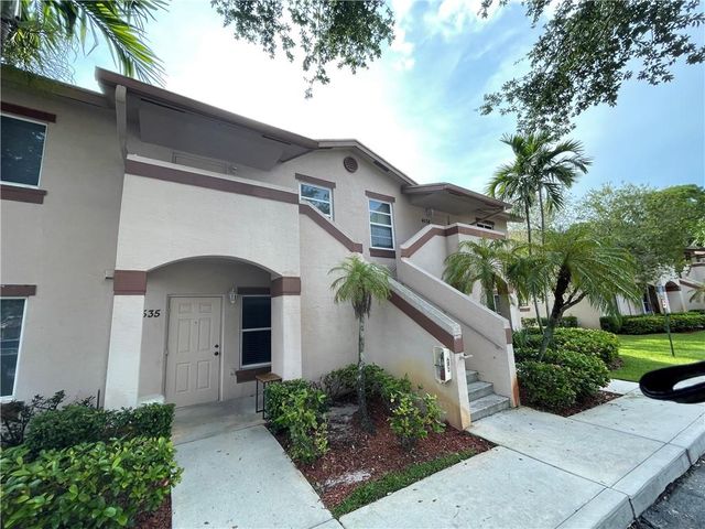 4538 Oak Terrace Dr, Greenacres, FL 33463