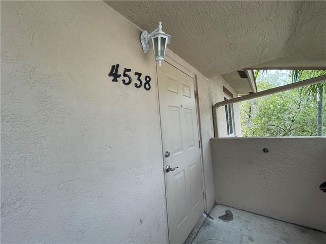 4538 Oak Terrace Dr, Greenacres, FL 33463