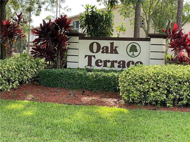 4538 Oak Terrace Dr, Greenacres, FL 33463