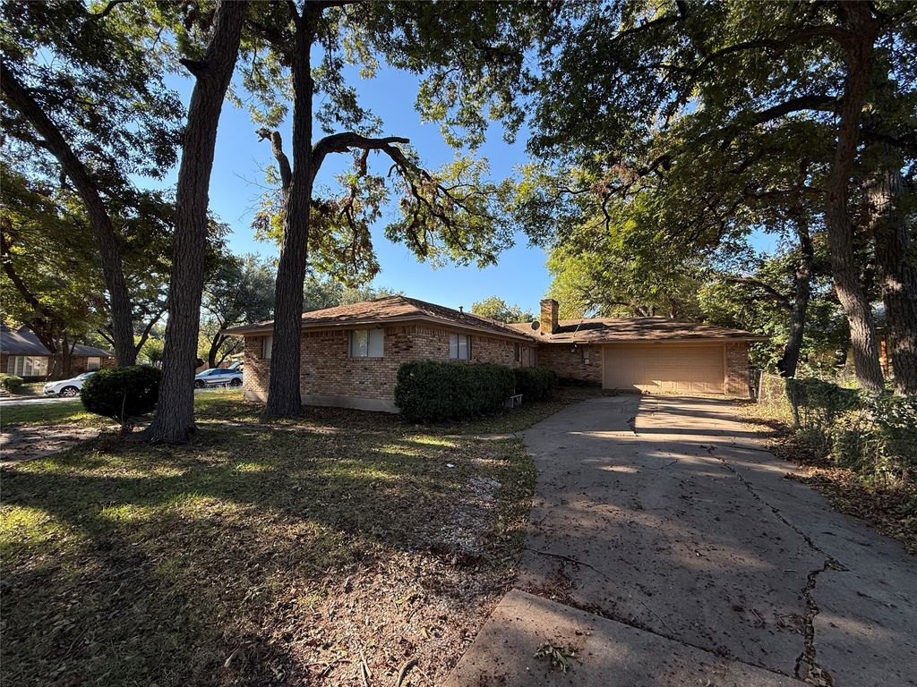 301 Lakewood Drive, Desoto, TX 75115 — photo 4