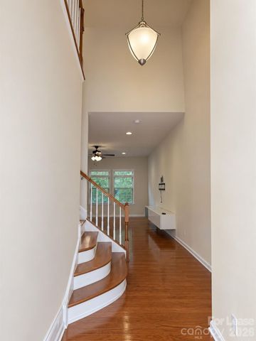 1813 Evergreen Drive, Charlotte, NC 28208