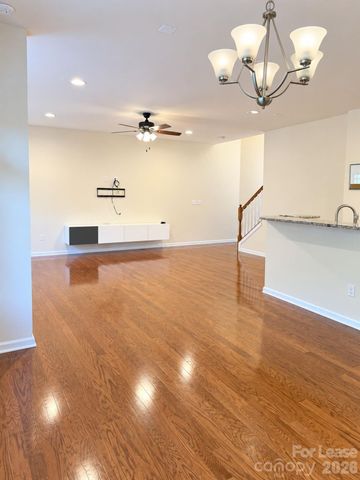 1813 Evergreen Drive, Charlotte, NC 28208
