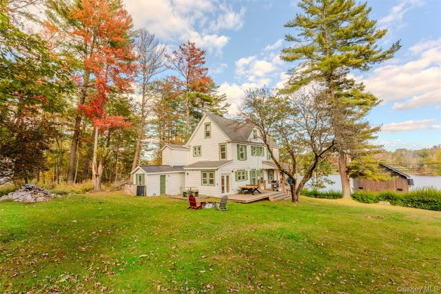 6658 State Route 52, Lake Huntington, NY 12752