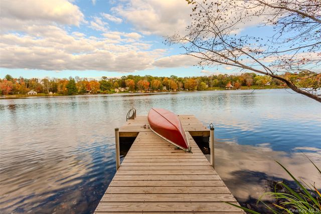 6658 State Route 52, Lake Huntington, NY 12752