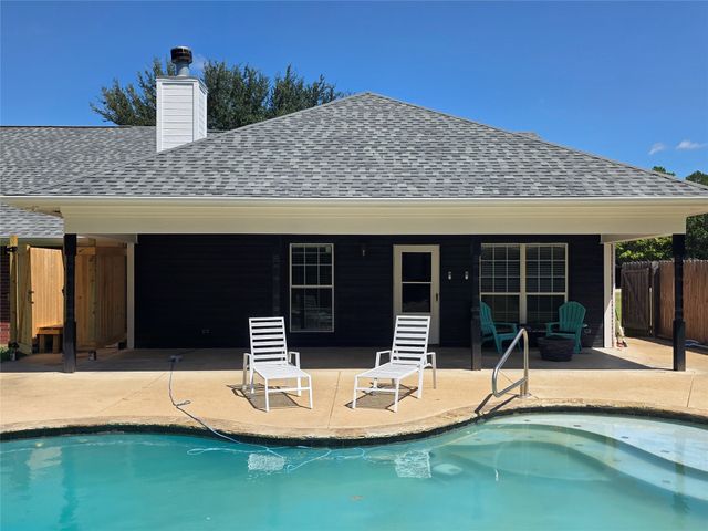 214 County Road 2504, Mineola, TX 75773