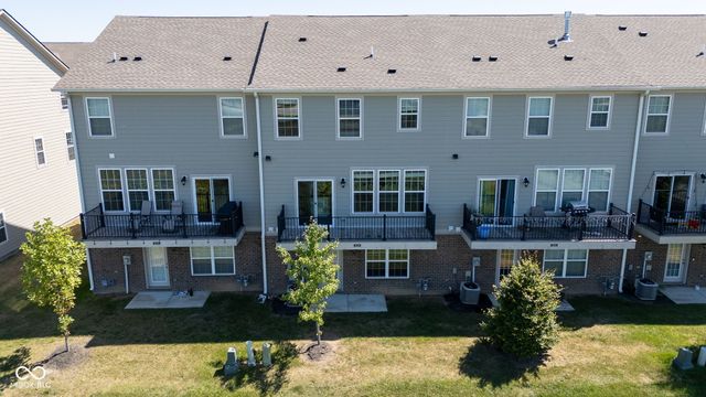 14226 Frostburg Drive, Carmel, IN 46033