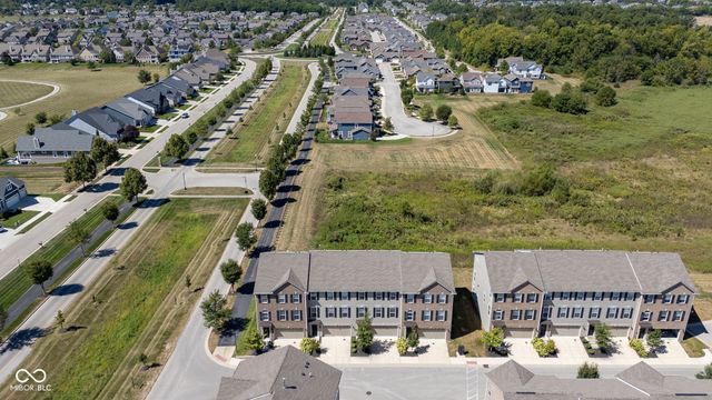 14226 Frostburg Drive, Carmel, IN 46033