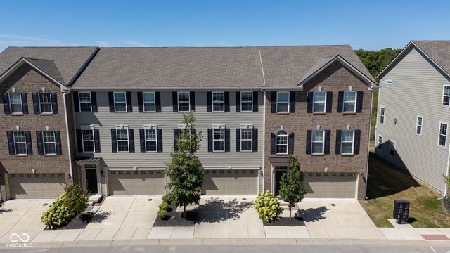 14226 Frostburg Drive, Carmel, IN 46033