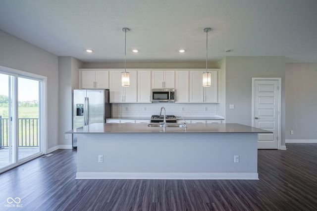 14226 Frostburg Drive, Carmel, IN 46033