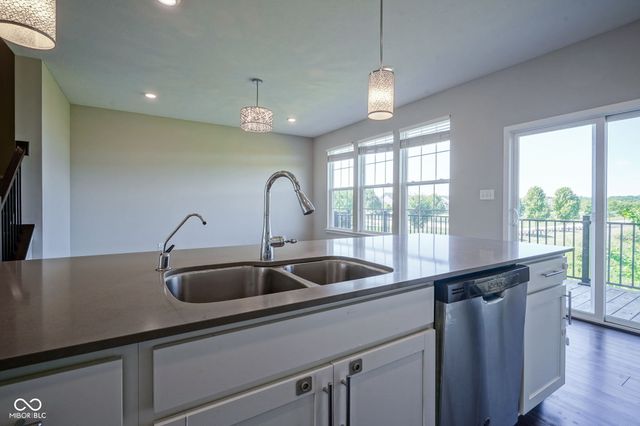 14226 Frostburg Drive, Carmel, IN 46033