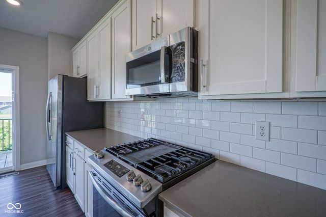 14226 Frostburg Drive, Carmel, IN 46033