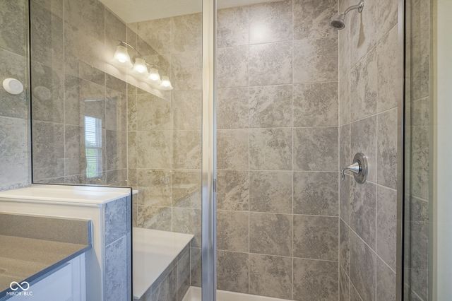 14226 Frostburg Drive, Carmel, IN 46033