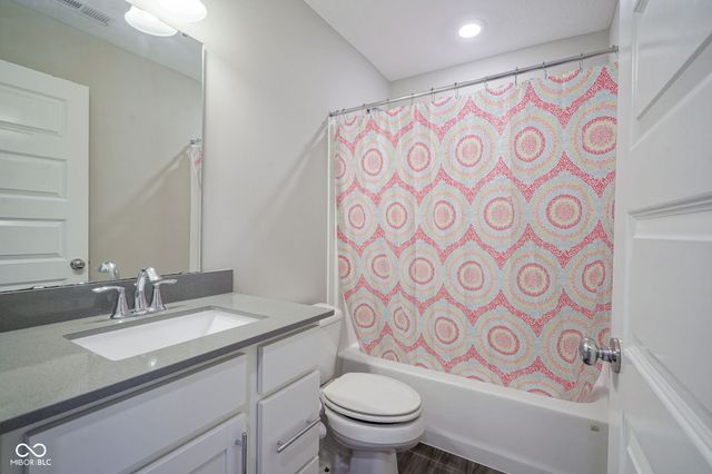 14226 Frostburg Drive, Carmel, IN 46033