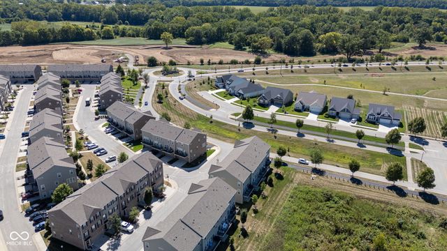 14226 Frostburg Drive, Carmel, IN 46033