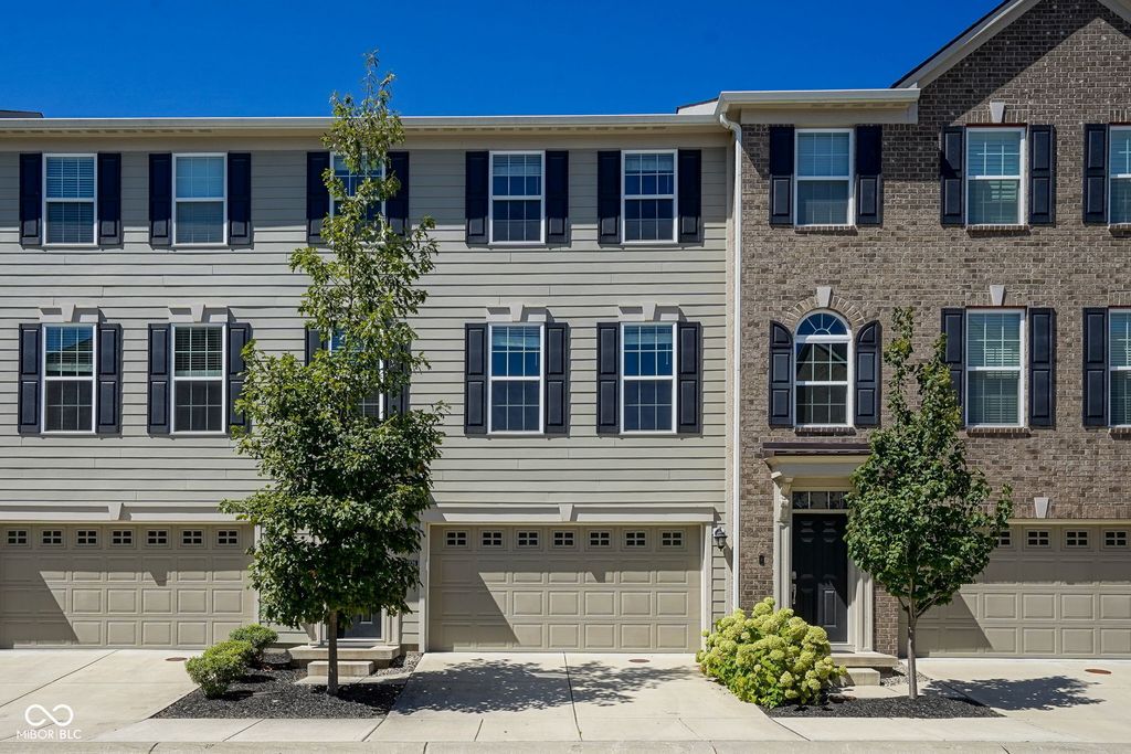 14226 Frostburg Drive, Carmel, IN 46033