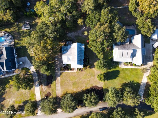 53 Ballast Point Road, Hampstead, NC 28443